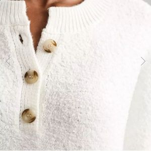 BKE small  henley pullover cream color